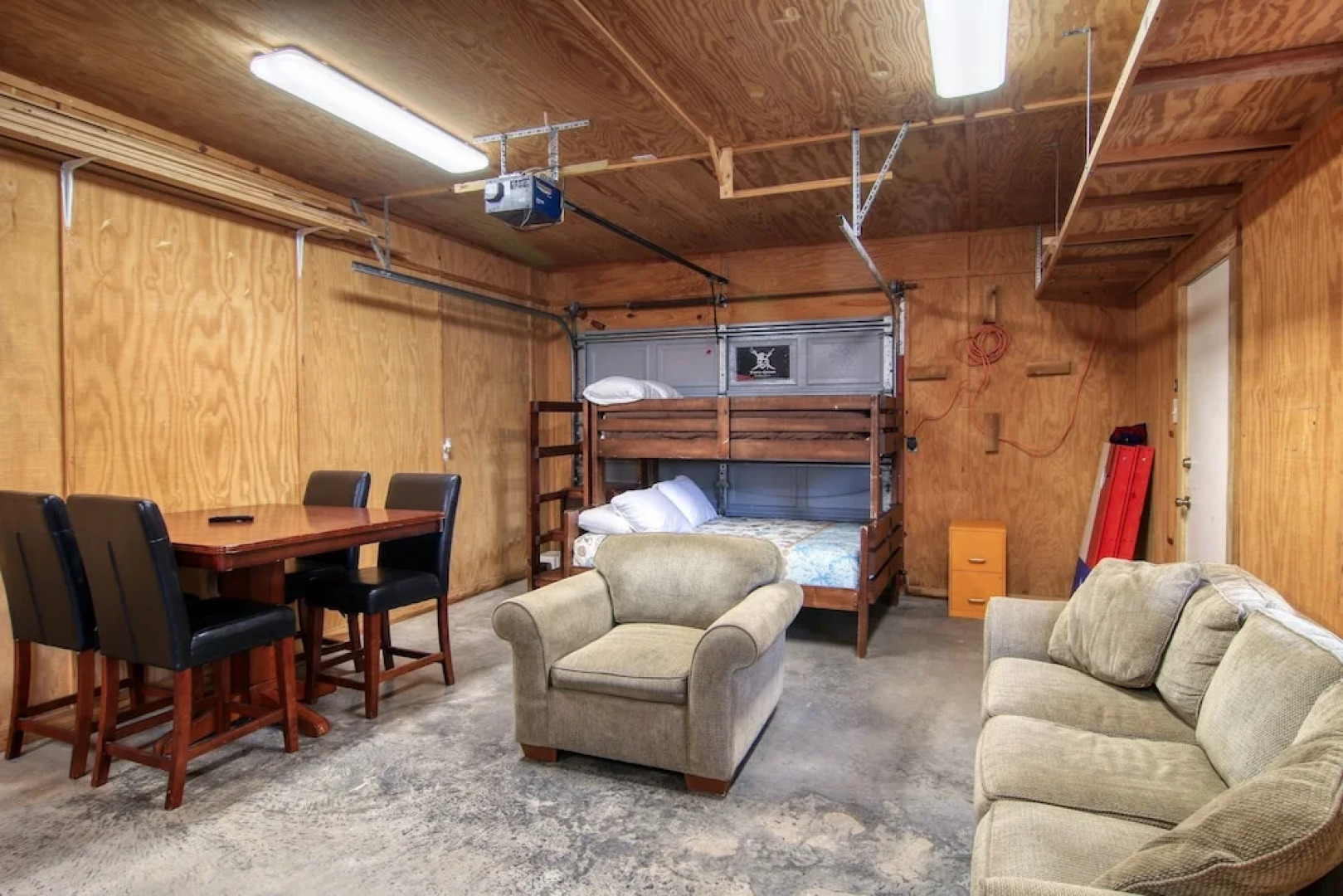 The Kids' Inheritance - 3 Br Home