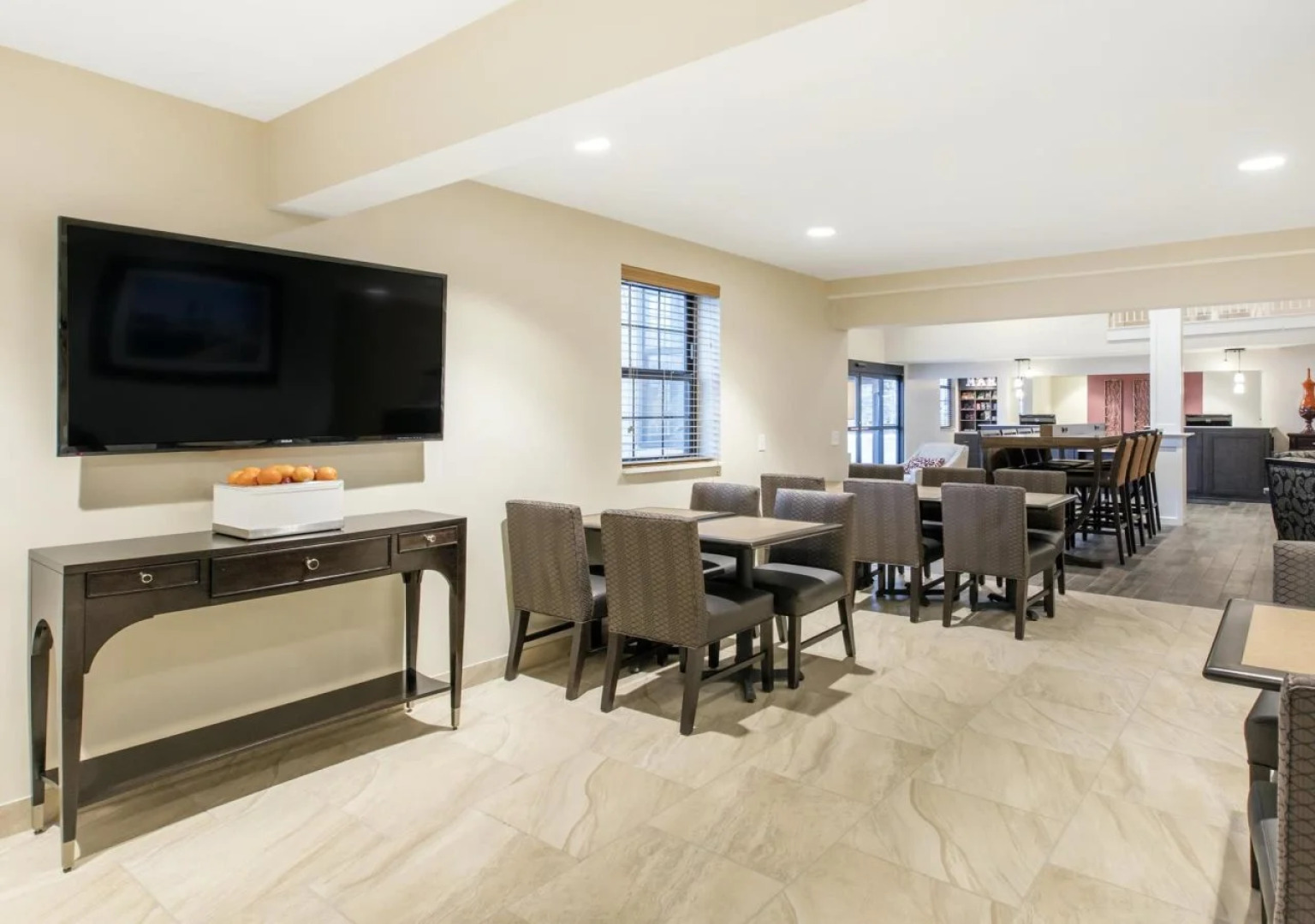 Country Inn & Suites by Radisson, Grandville-Grand Rapids West, MI