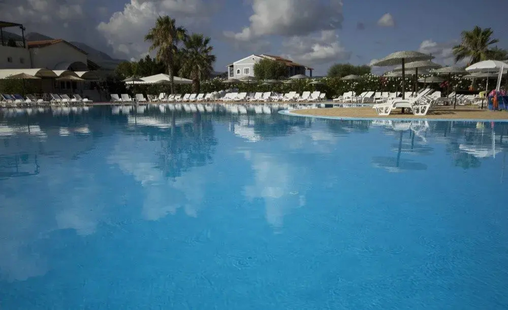 Almyros Villas Resort