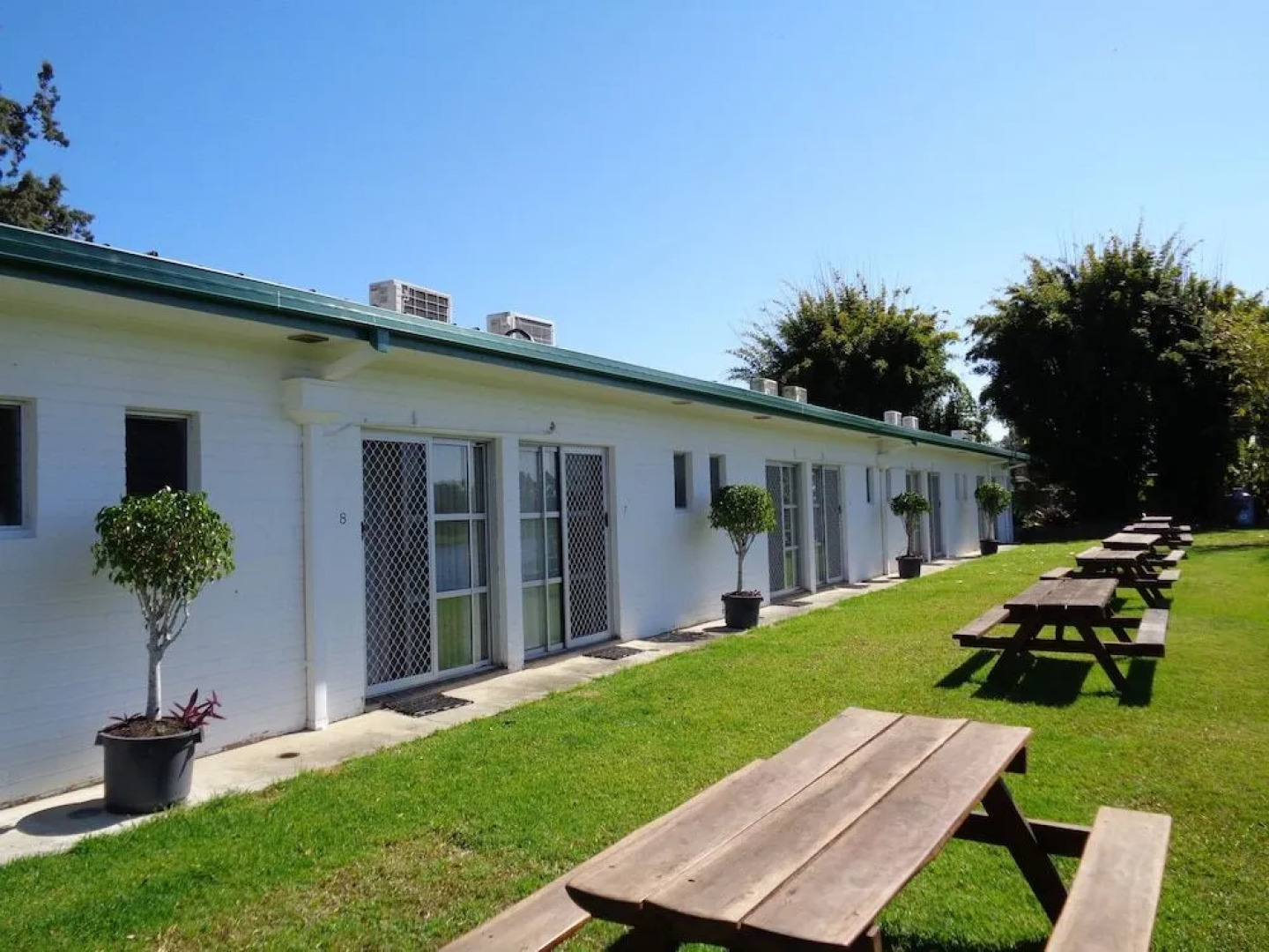 Moon River Motor Inn