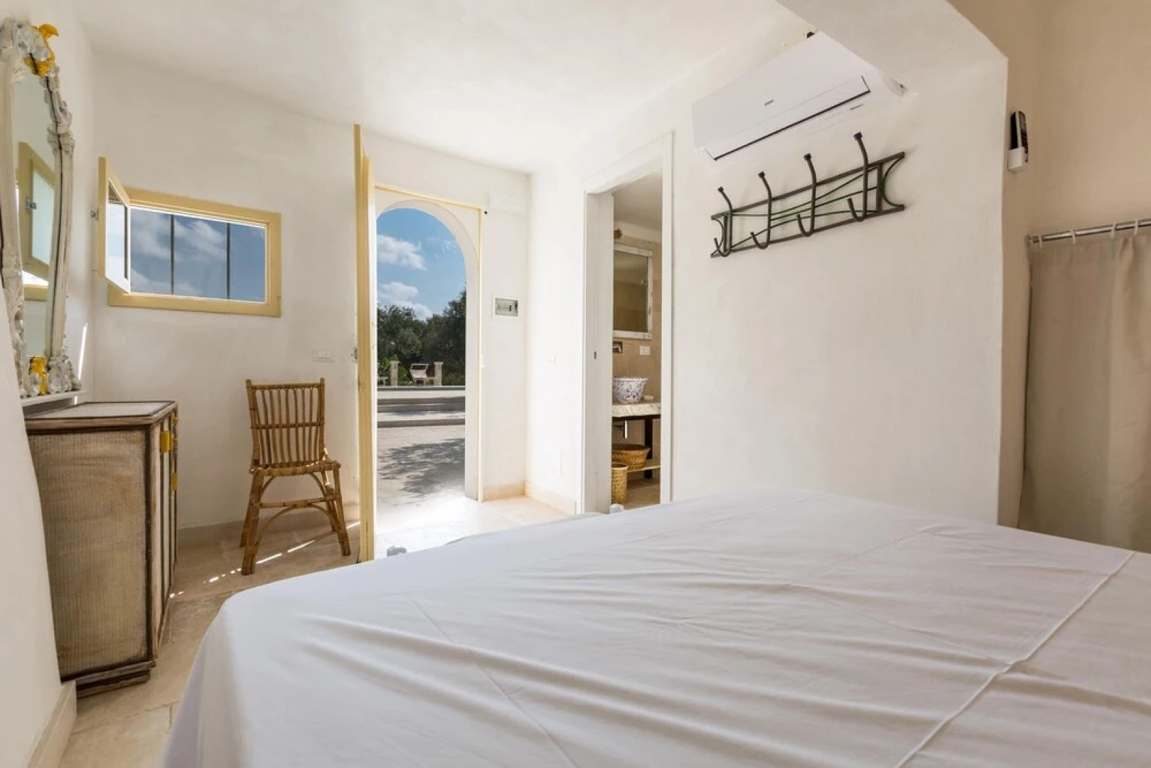 3673 Trullo Antica Puglia by Perle di Puglia