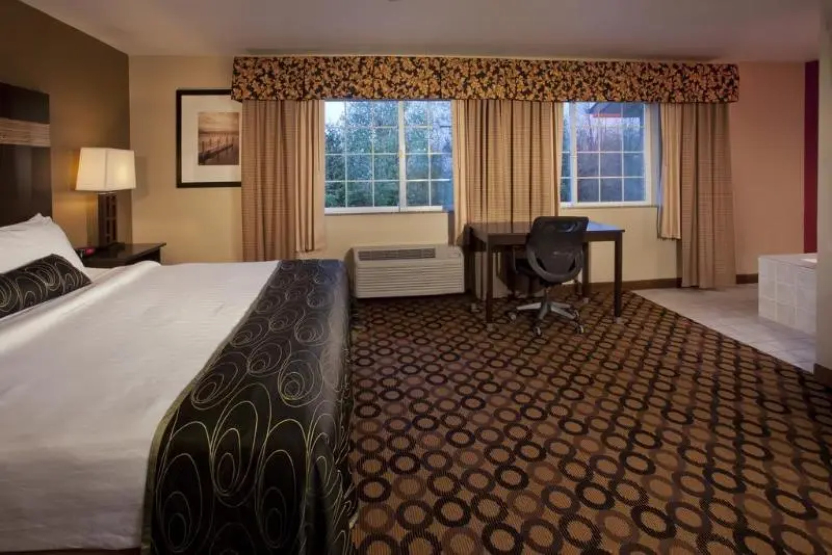 Red Lion Inn & Suites Kent Seattle Area