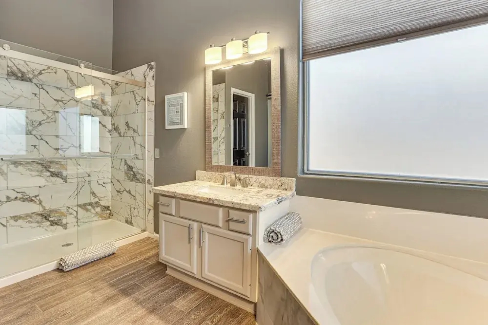 Fenced Backyard Oasis: Pet-friendly Avondale Home