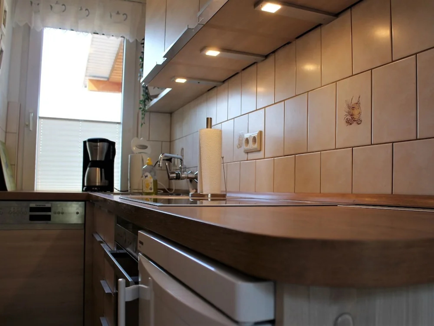 Blissful Holiday Home in Hohenkirchen With Roofed Terrace