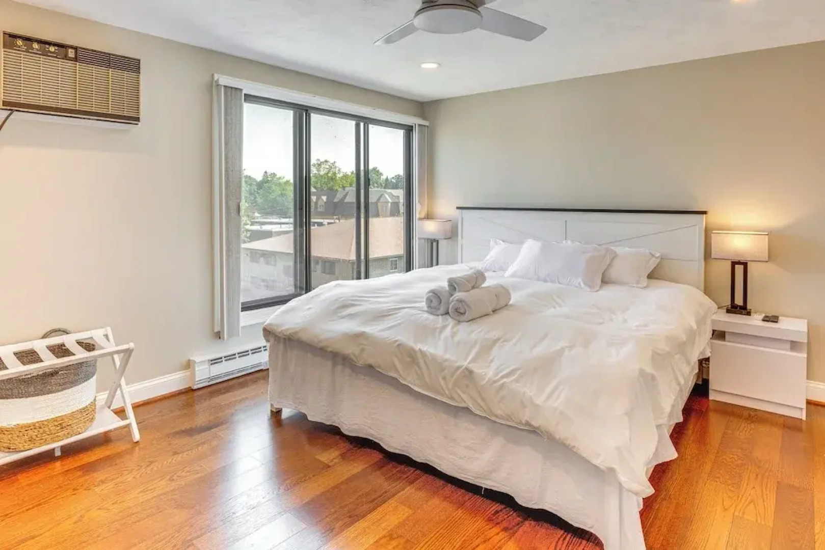 1 Mi to Millyard District: Unit w/ Furnished Porch