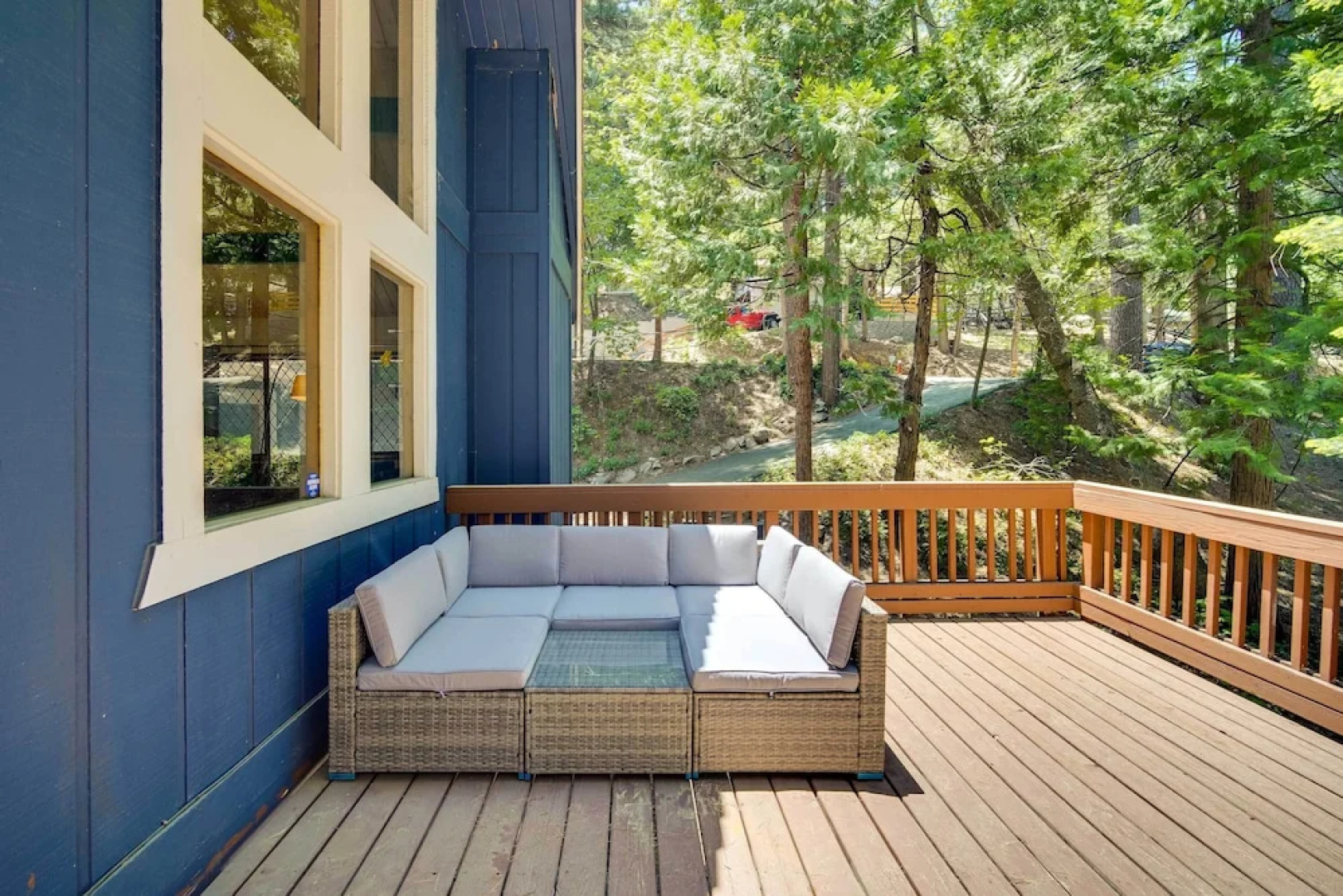 Twin Peaks Cabin < 4 Mi to Lake Arrowhead!