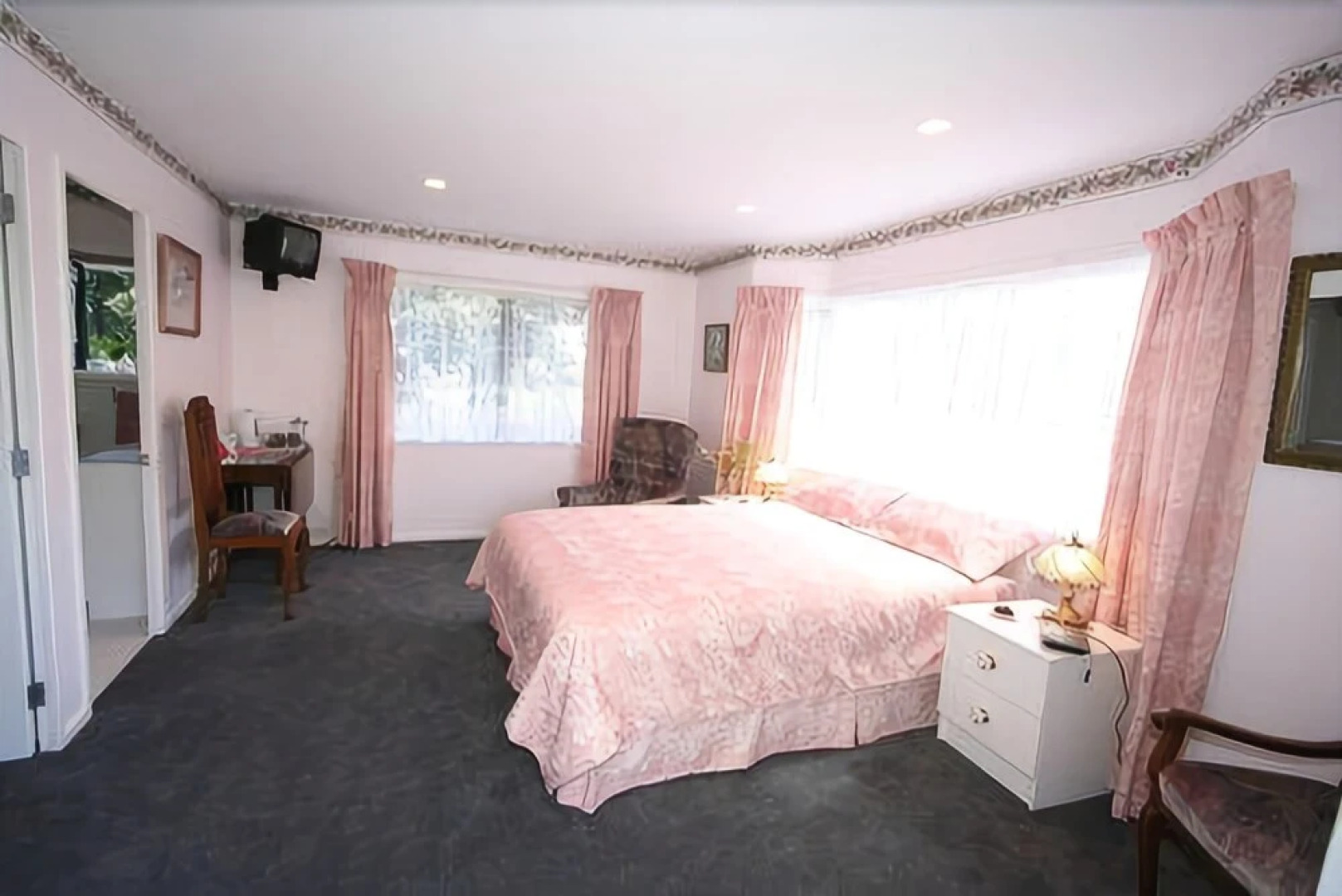 On the Beach Bed & Breakfast