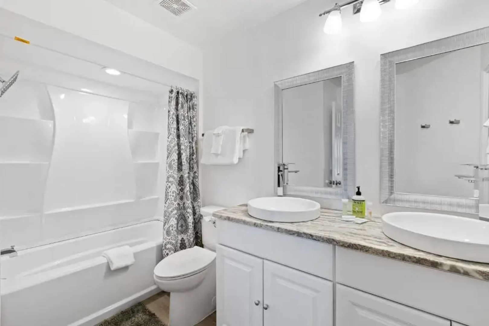 St Thomas Square MOA