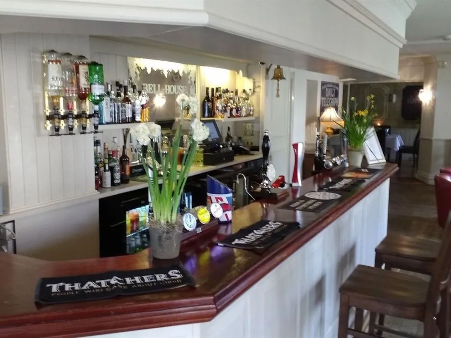 Bell House Hotel & Restaurant