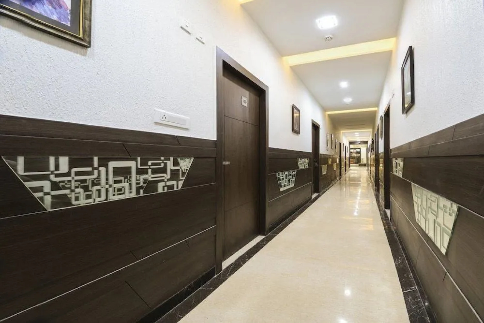 Hotel Heaven Resorts