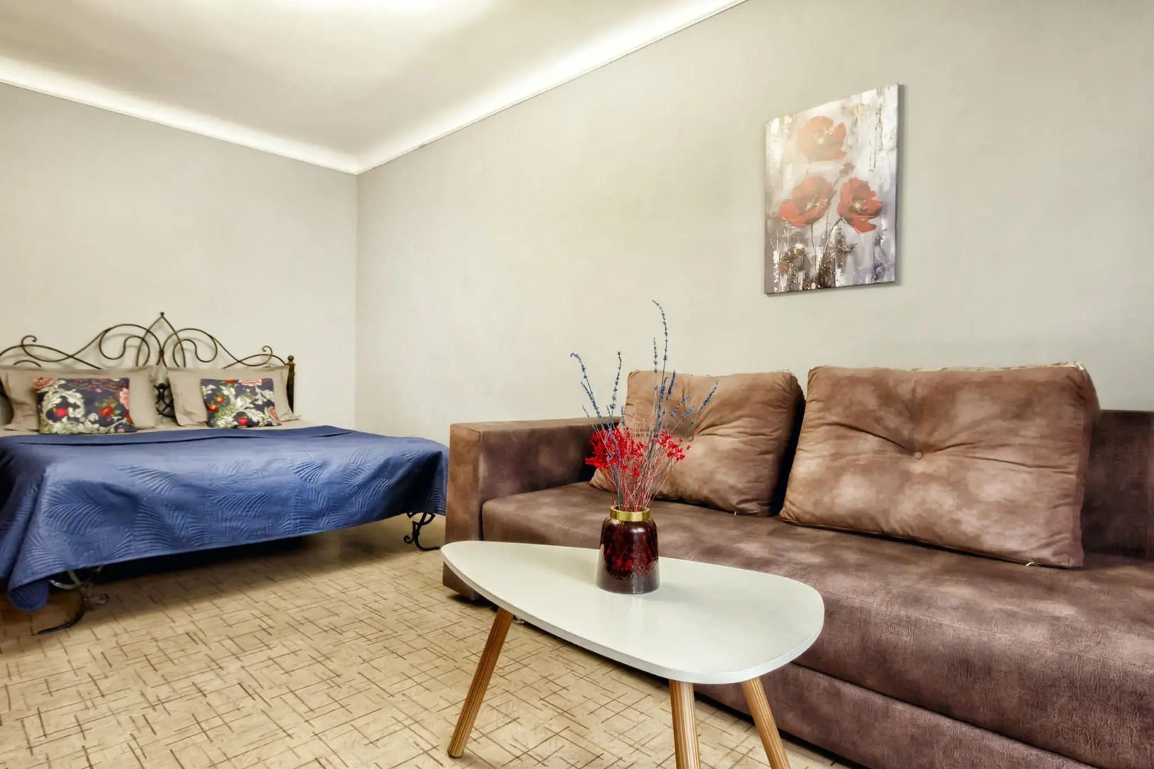 Лайтхаус на улице Кунаева 83А