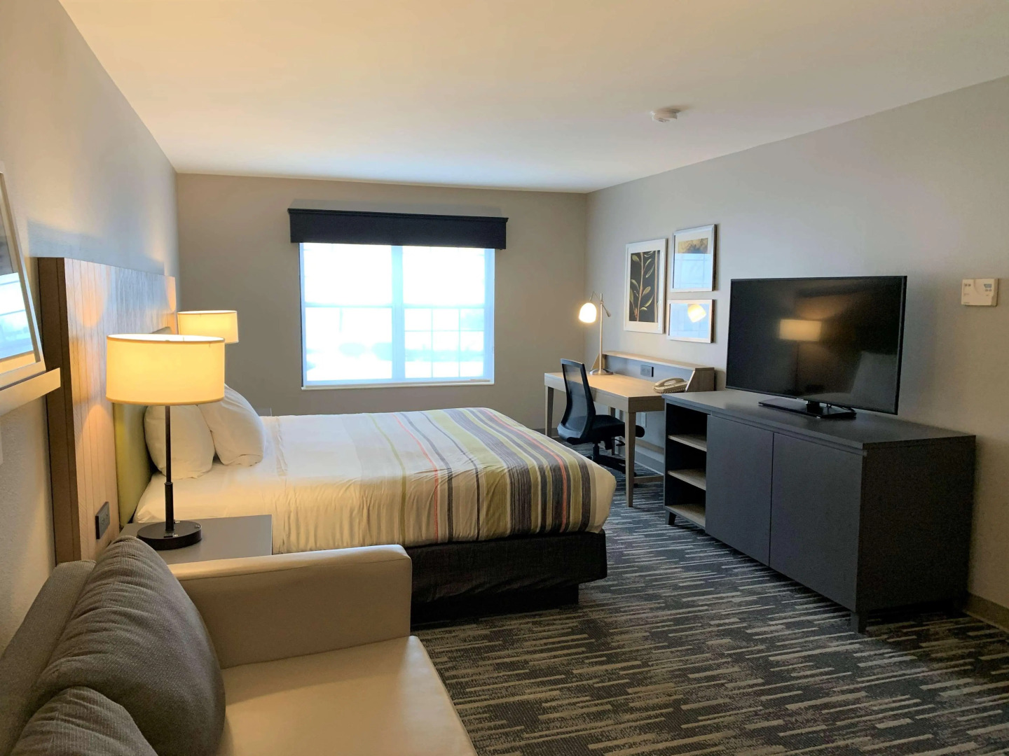 Country Inn & Suites by Radisson, Madison, WI