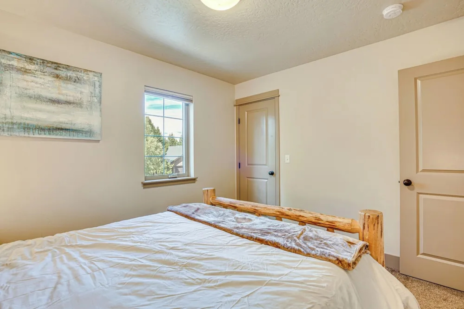 Charming Donnelly Home - 1 Mi to Lake Cascade!