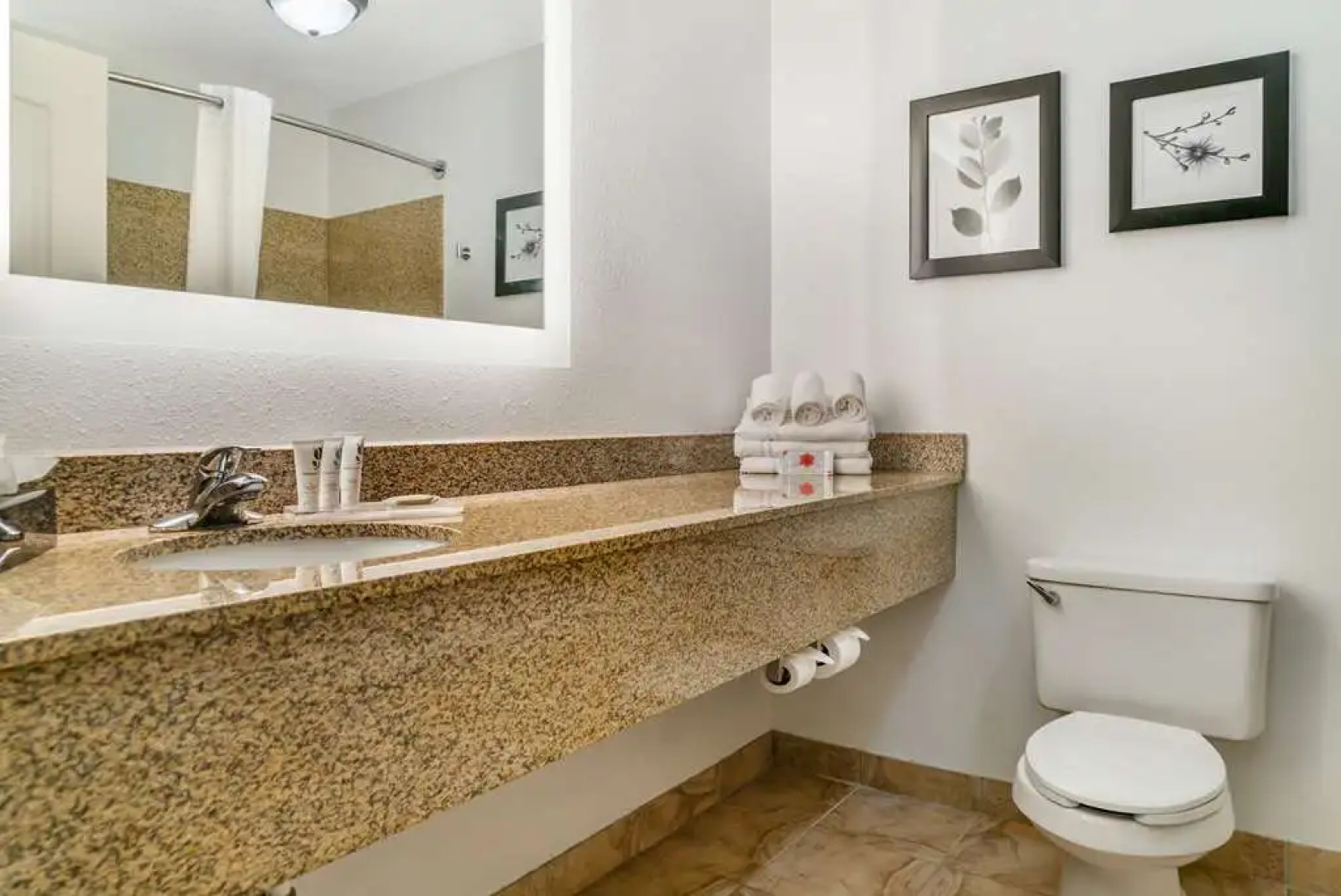 Country Inn & Suites by Radisson, Rossford - Toledo South