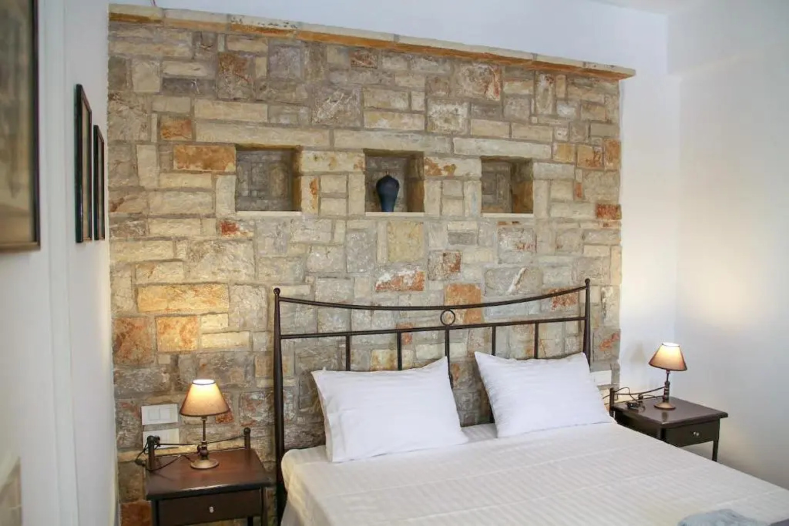 ΑΡΙΩΝ Village & Suites