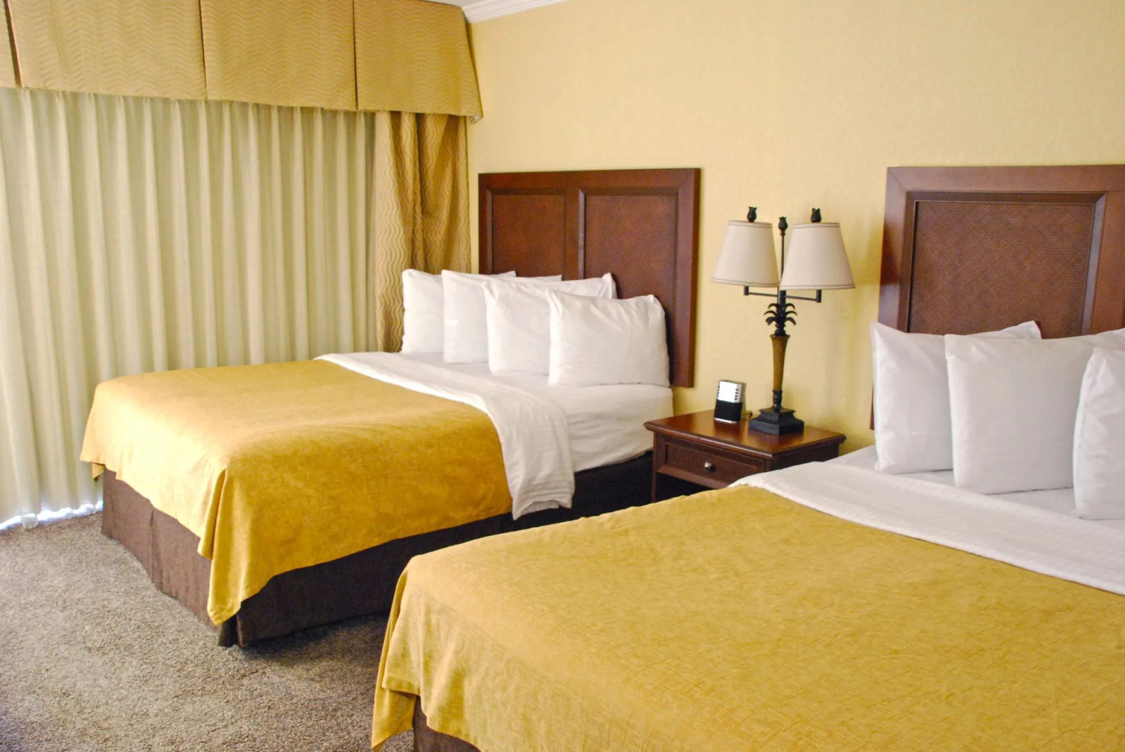 Coconut Cove All-Suite Hotel