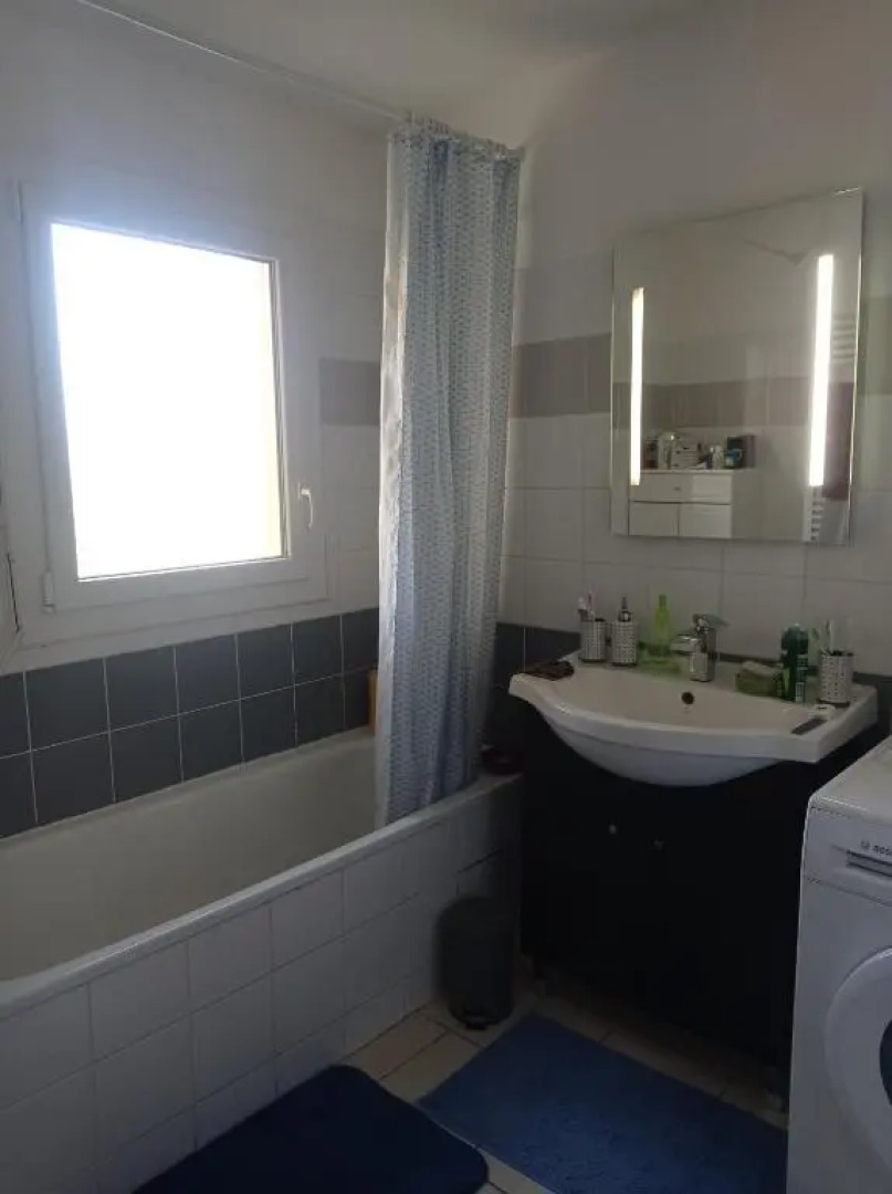 F3 Centre ville Labenne 1er étage avec balcon