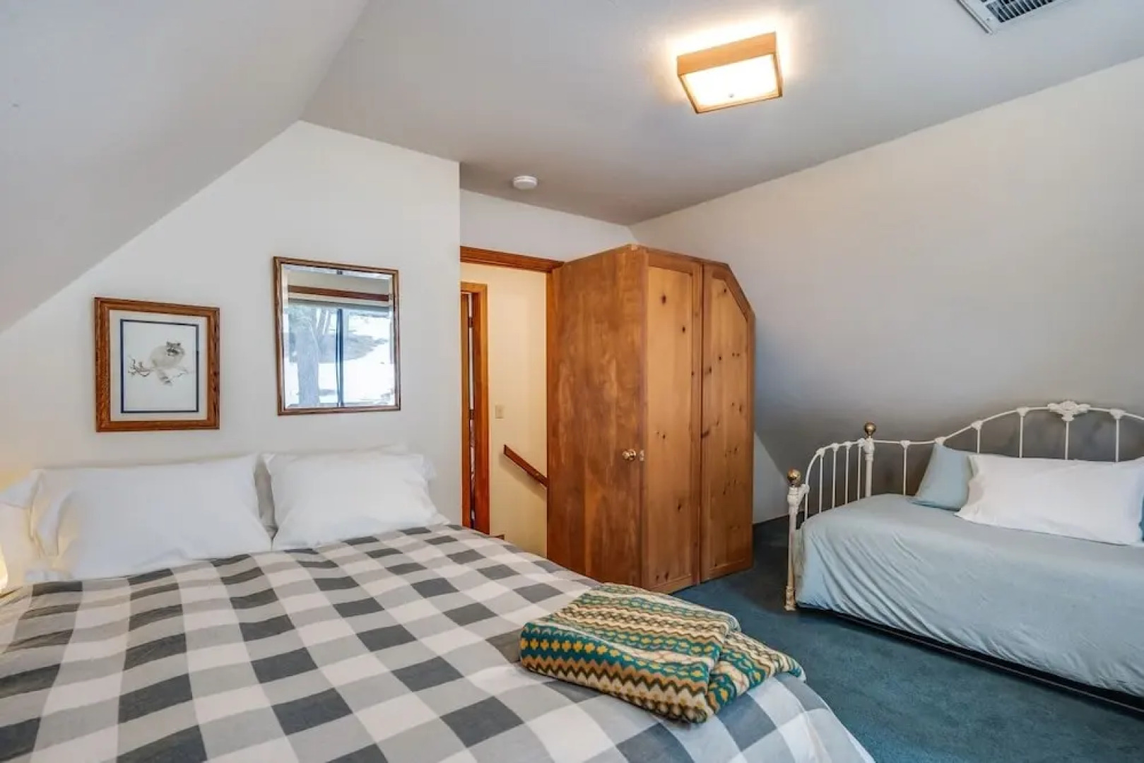 Spacious Cabin Sleeps up to 12! - Sky High #86 by Bear Valley Vacation Rentals