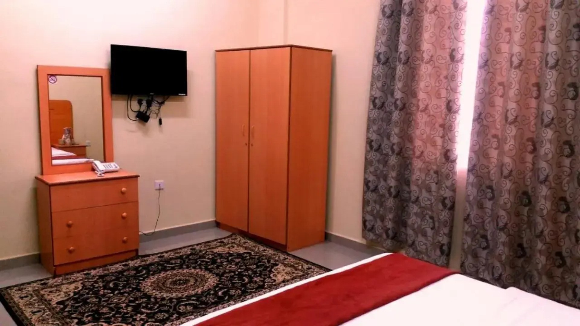 Leading Wings Beach Apartments