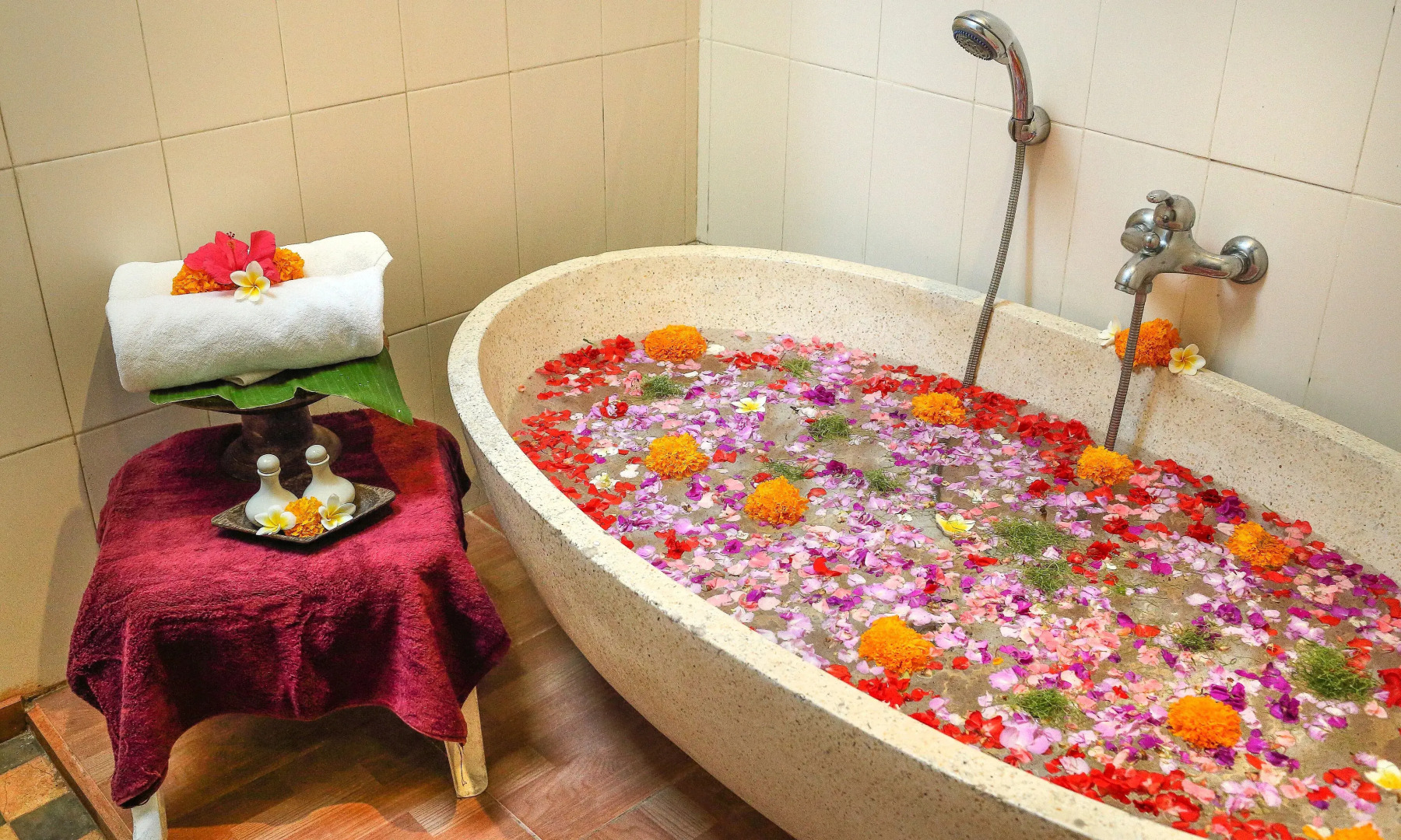 Puri Saron Baruna Beach Cottages