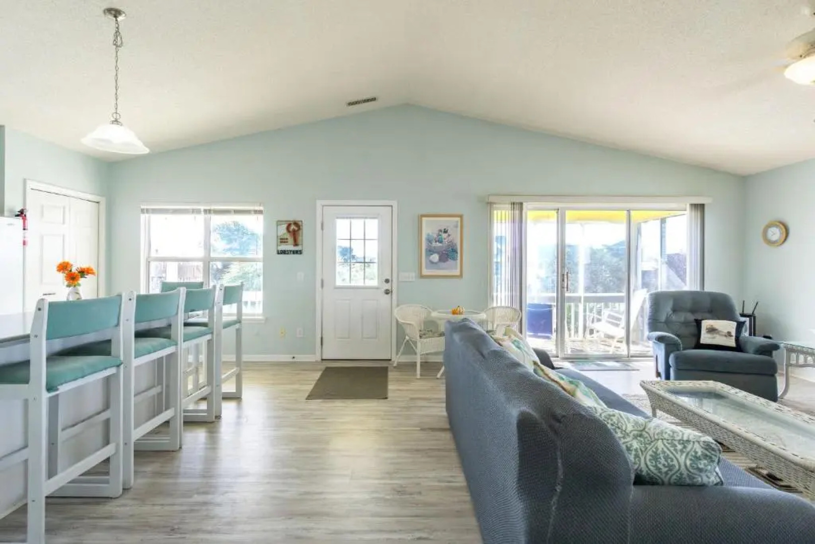 See Otter by Oak Island Accommodations