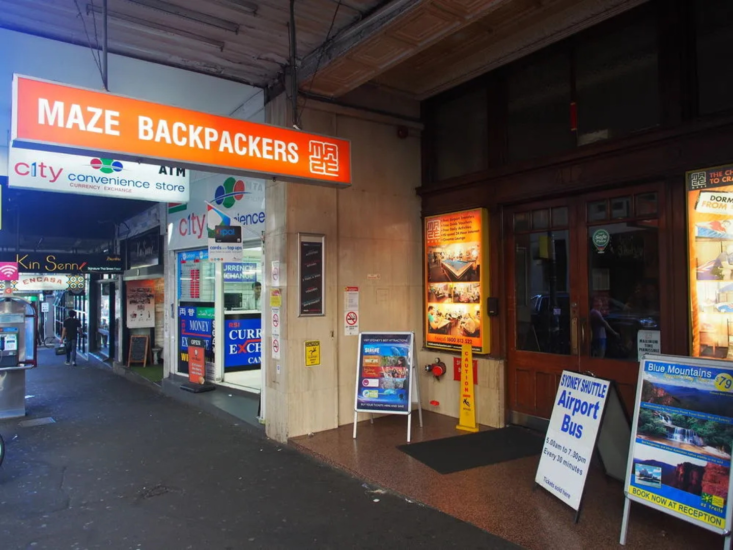 Maze Backpackers