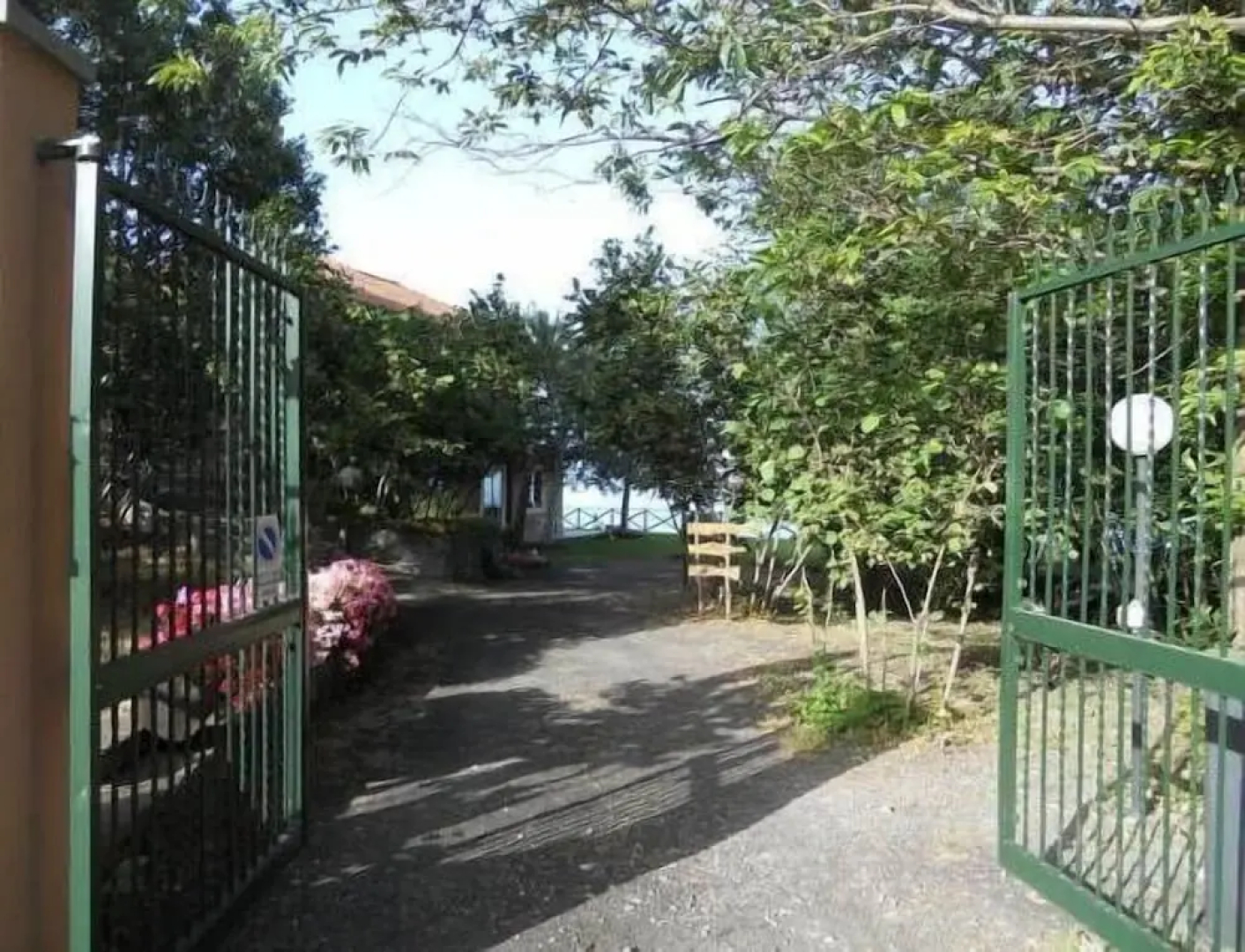 Linfinito Guest House