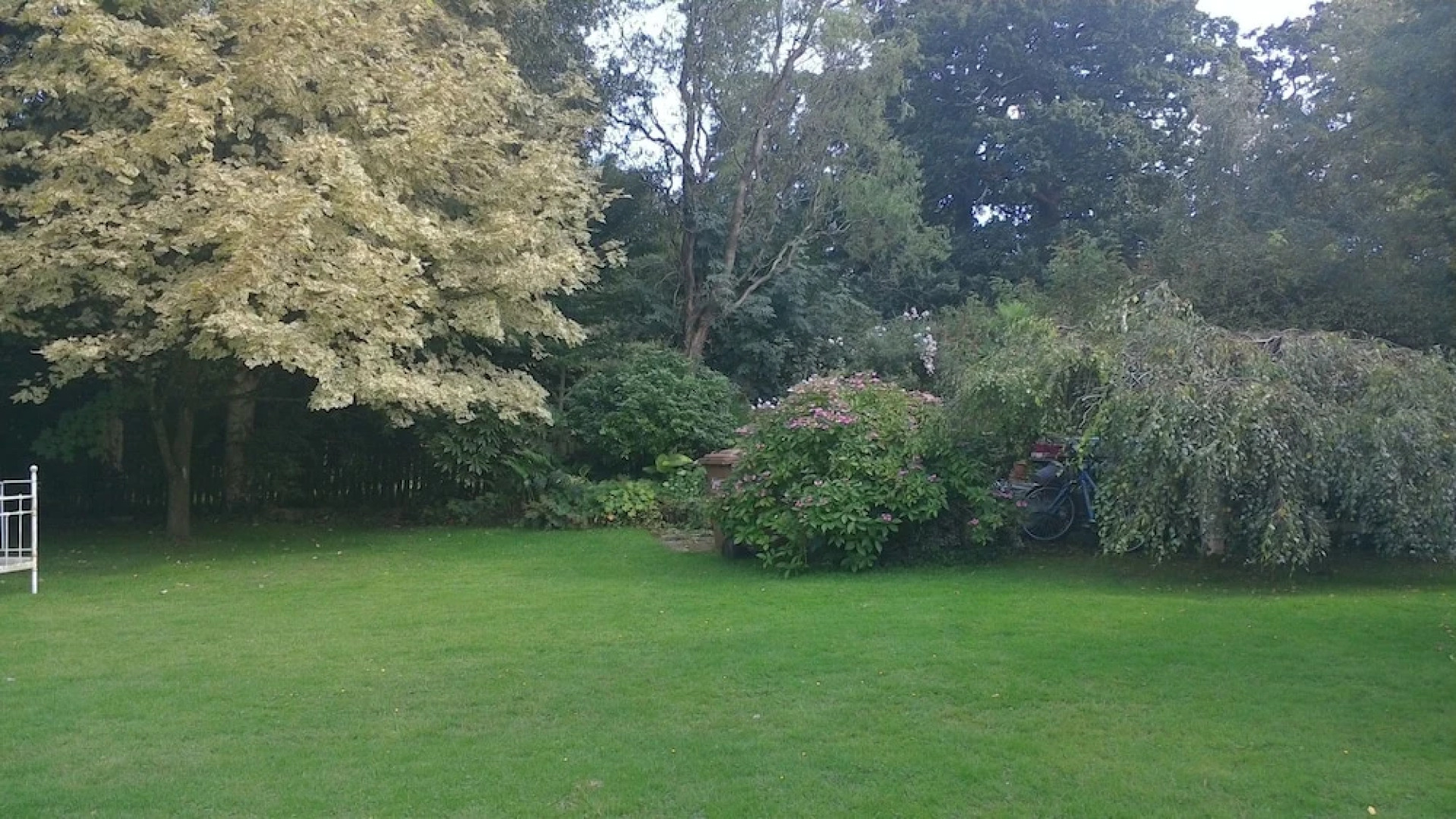 Whispering Cottages Bed and Breakfast