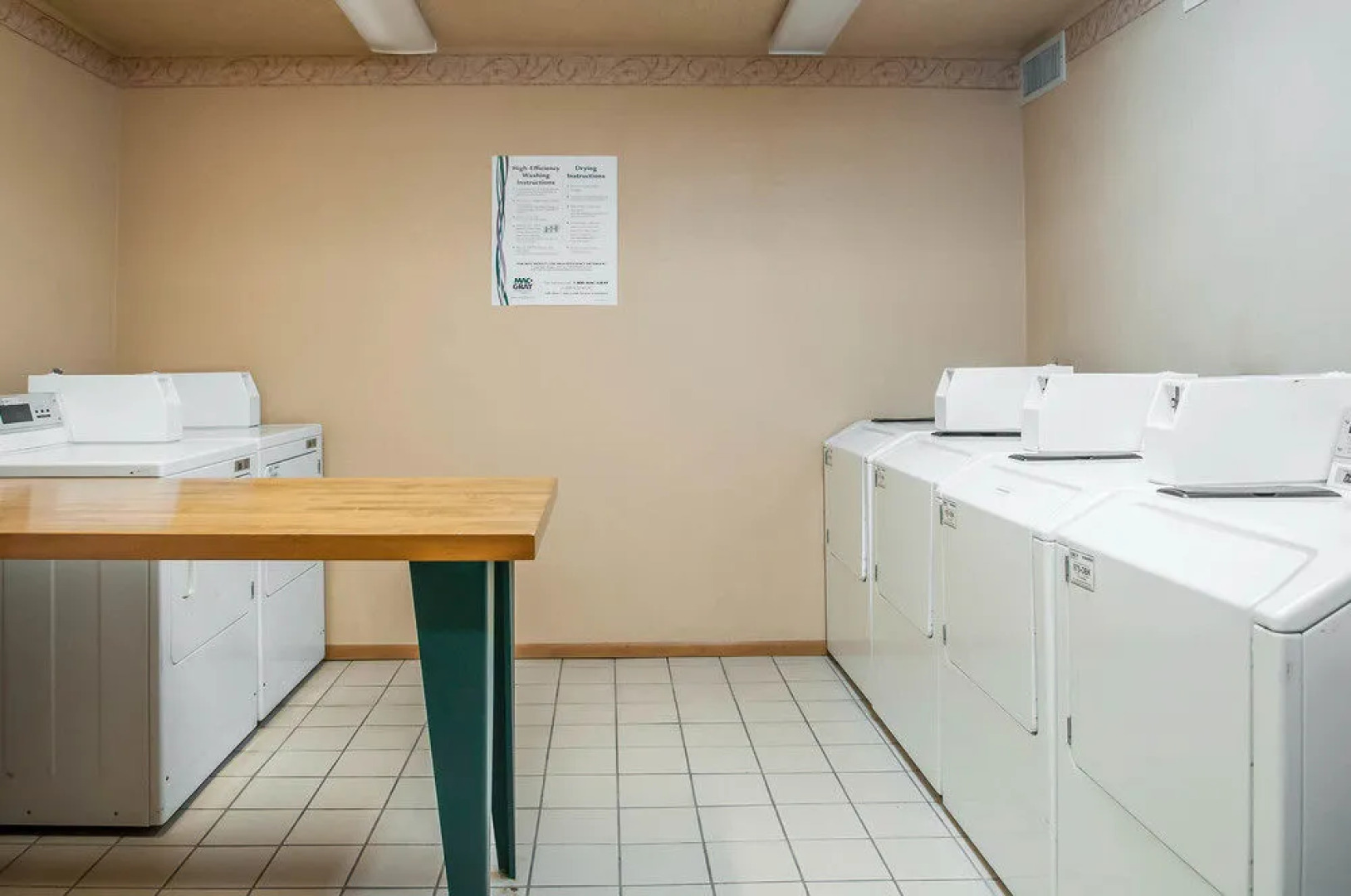 Pan American Inn & Suites