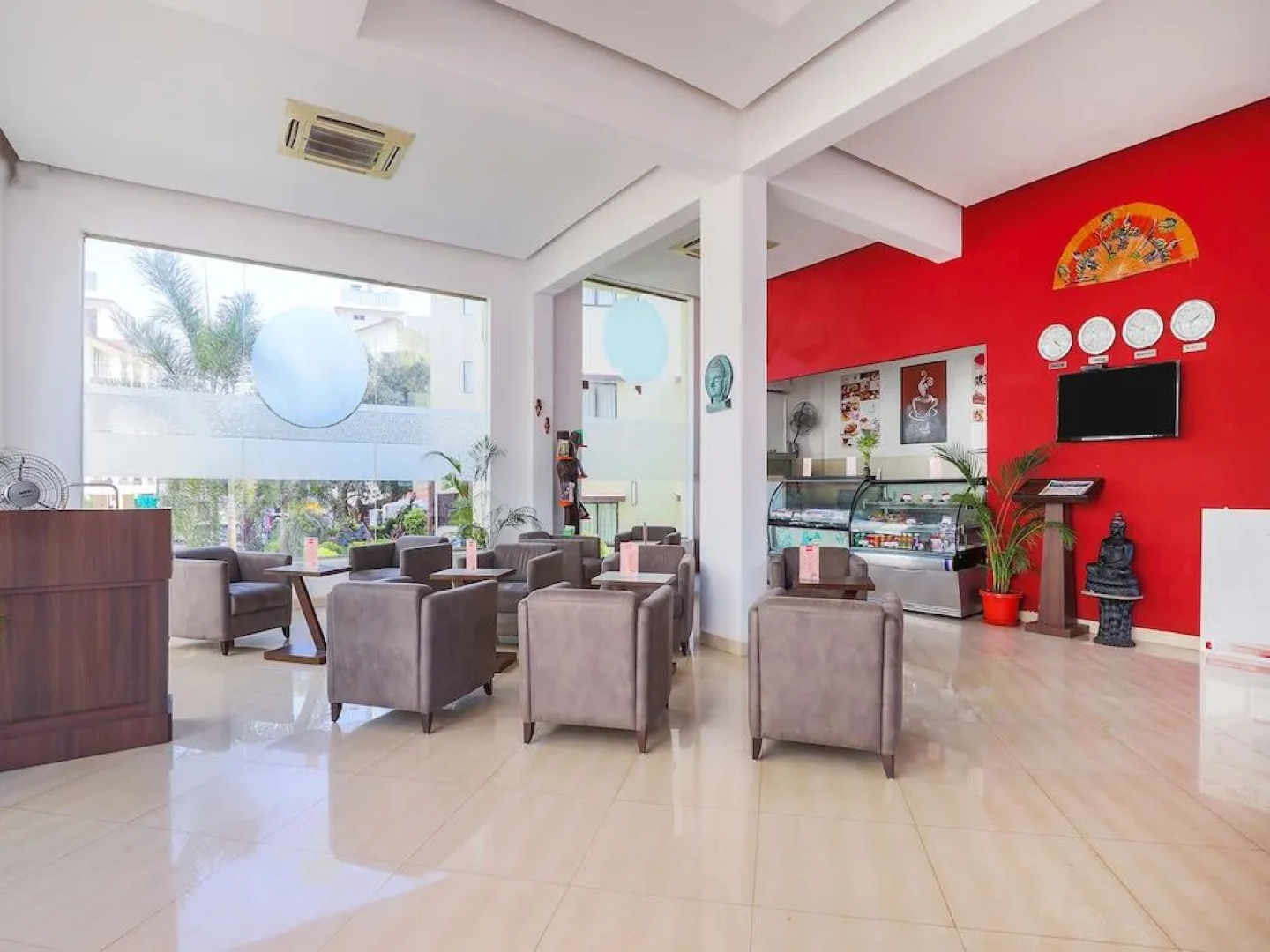 OYO 3305 Royale Assagao