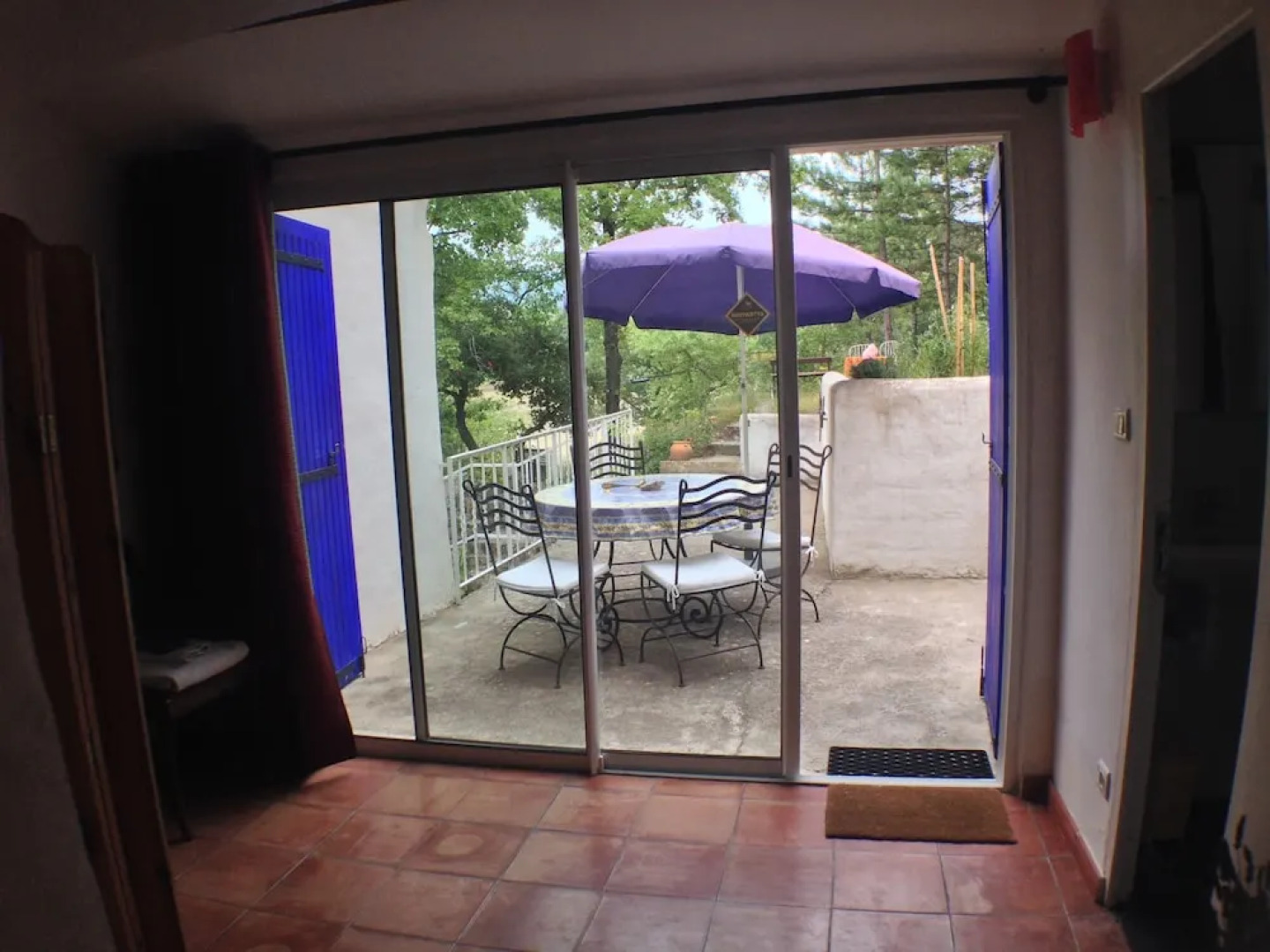 Les Maquinols Estate