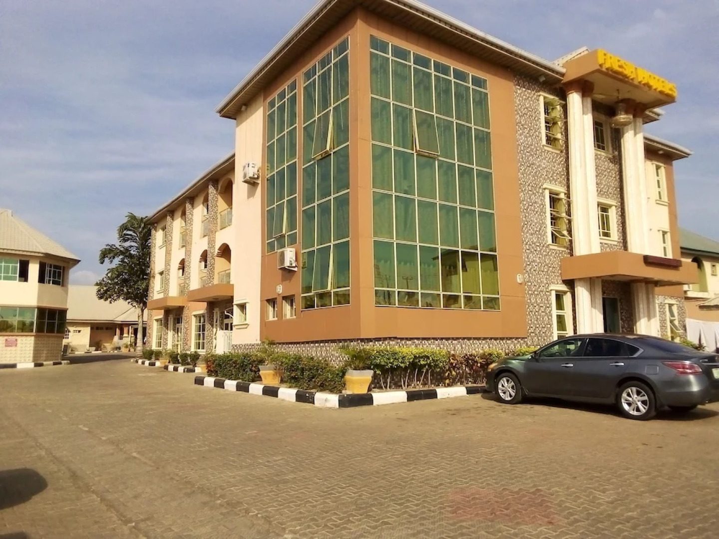 Somewatt Fresh Hotels