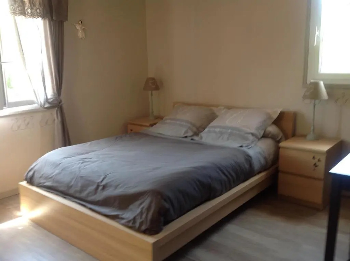 le lutin sur le toit