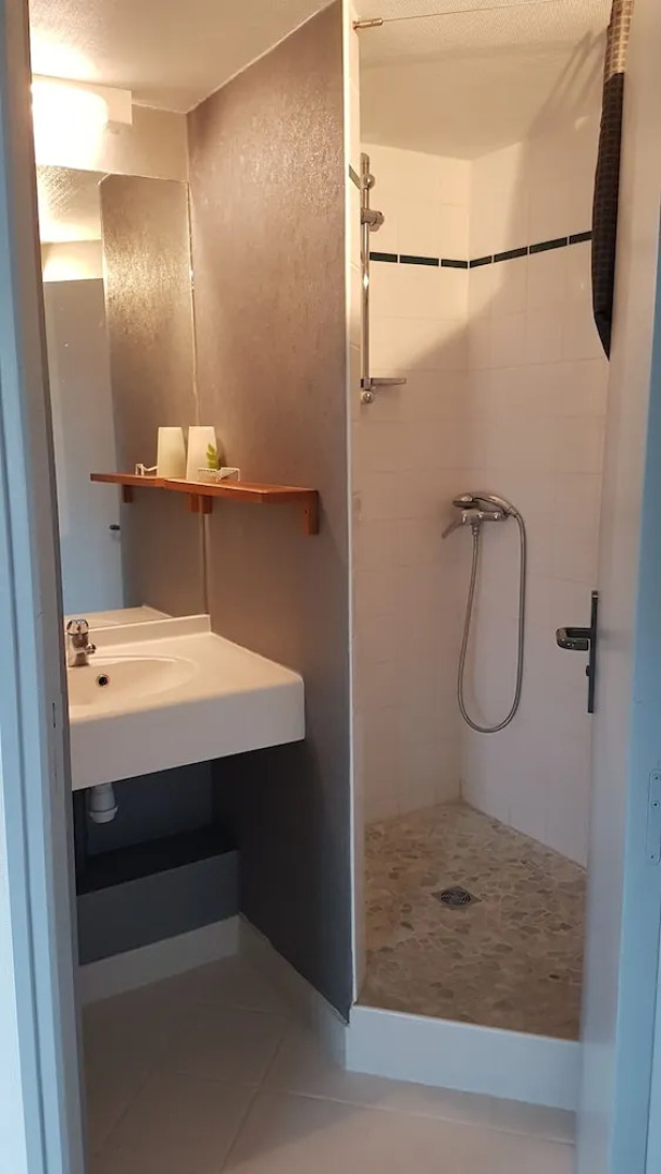 L'Agrion Bleu - Chambre Hôtelière - Campsite