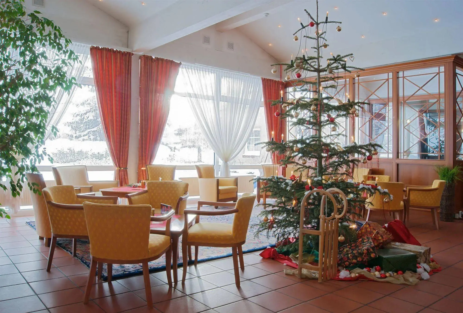 Panorama Berghotel Wettiner Höhe