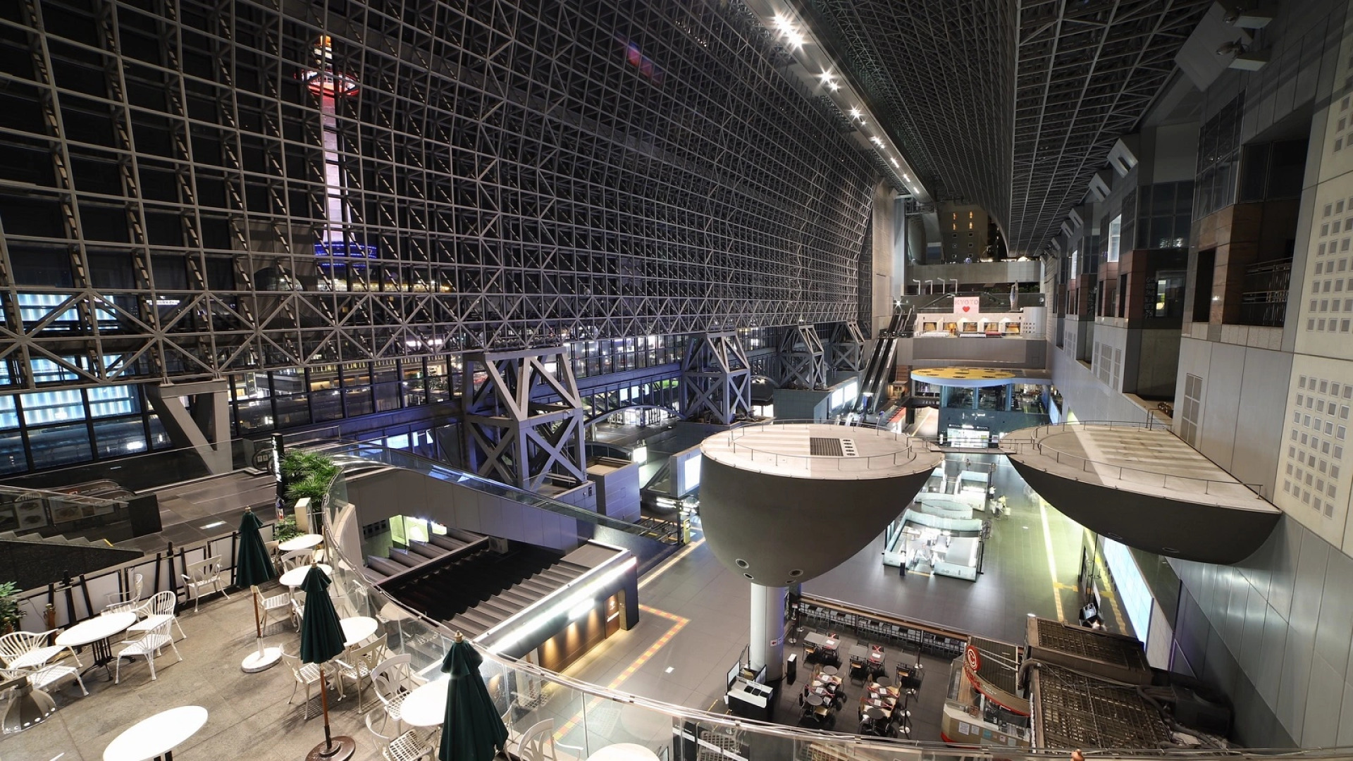 Tsumugi Tojihigashimonmae