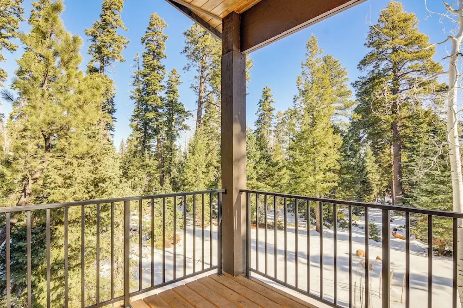 Near Lakes & Trails: Cabin in Duck Creek Village!