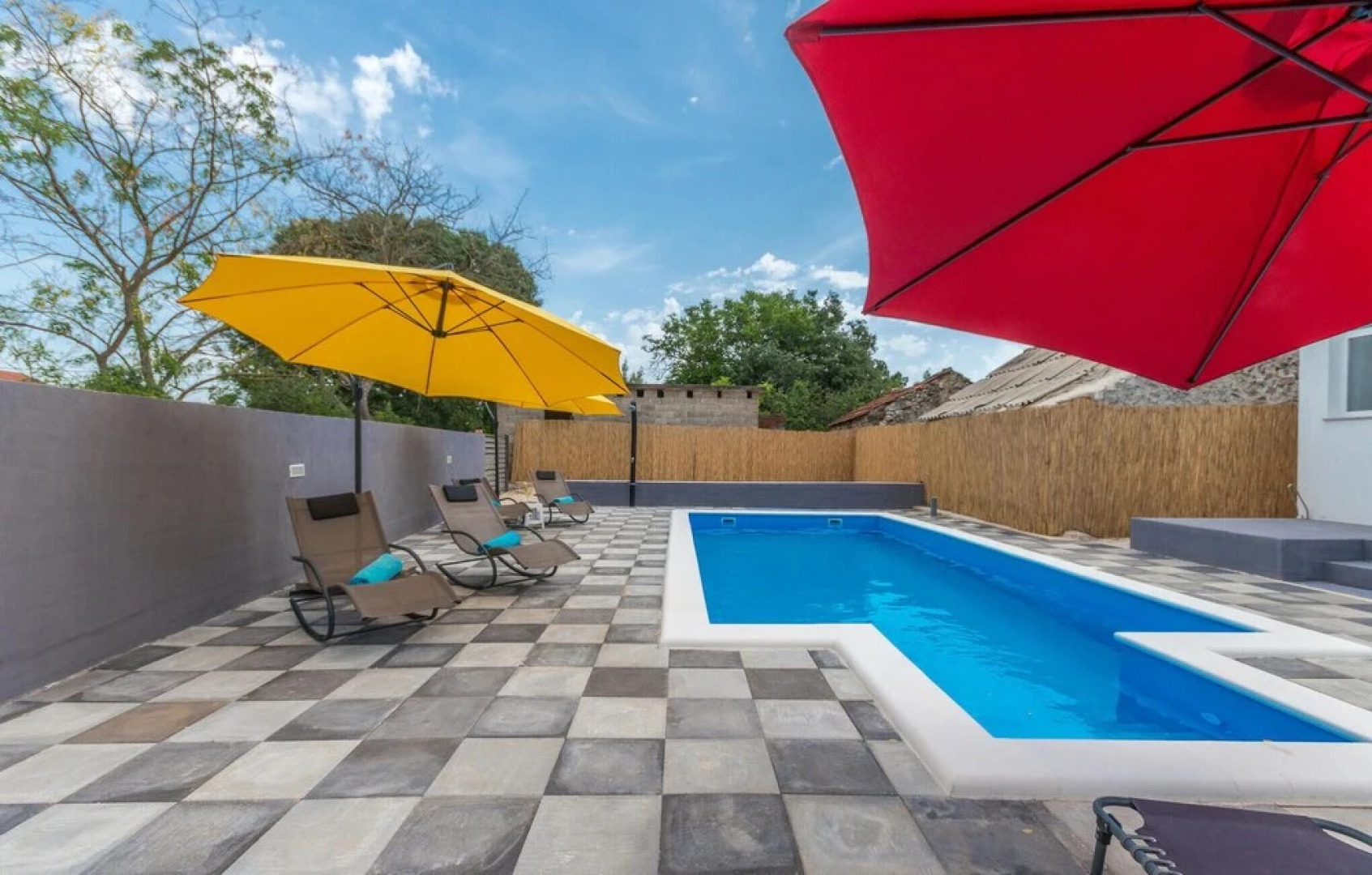 Nice Home in Rastane Donje With Outdoor Swimming Pool, Wifi and 3 Bedrooms