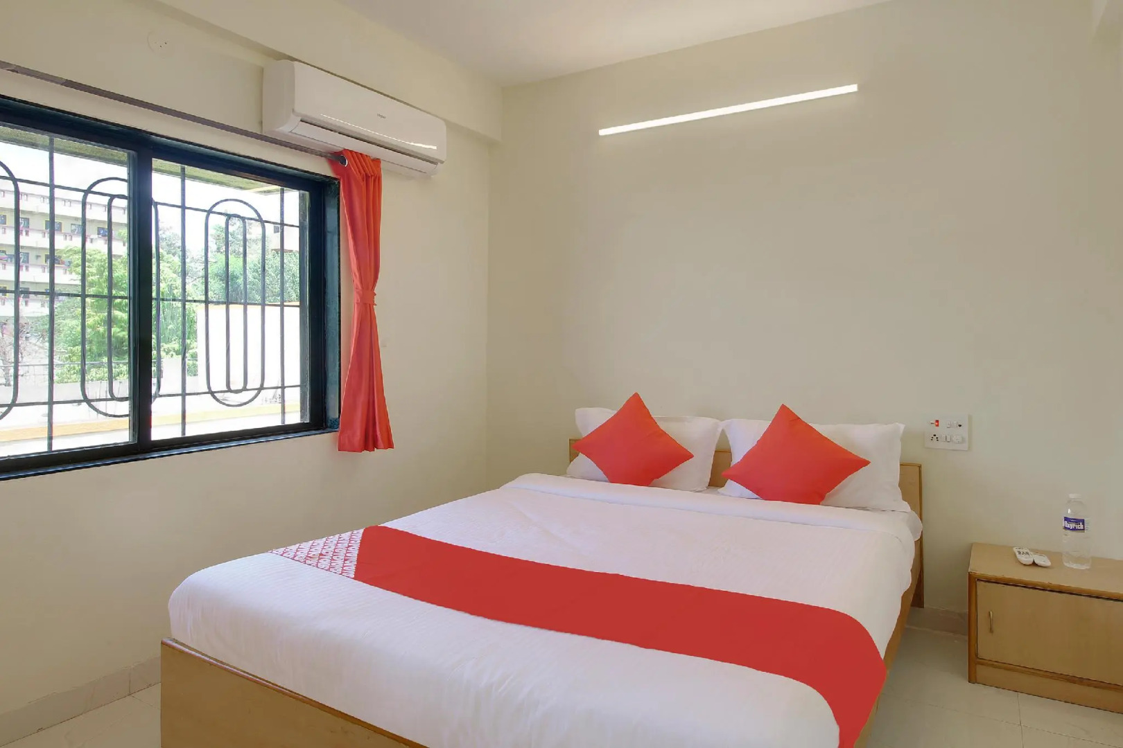 OYO 40162 Hotel Tiranga