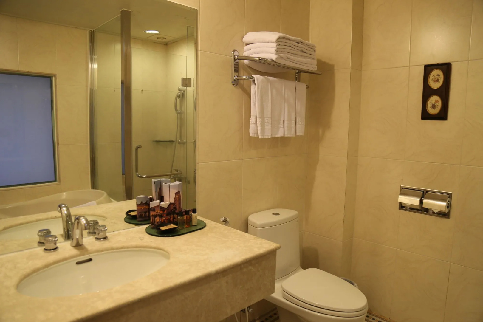 Shangrila Boutique Hotel