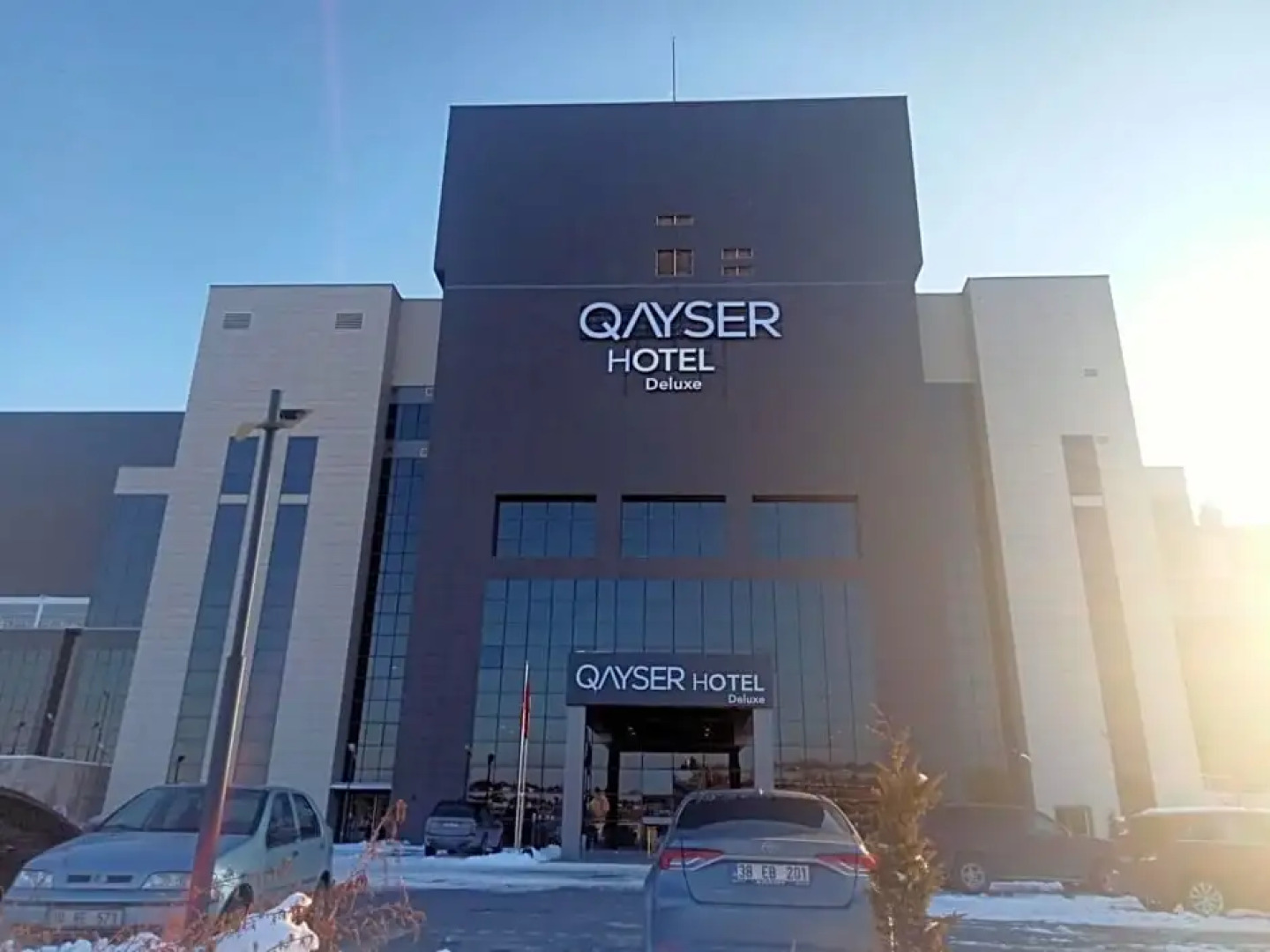 Qayser Hotel Deluxe