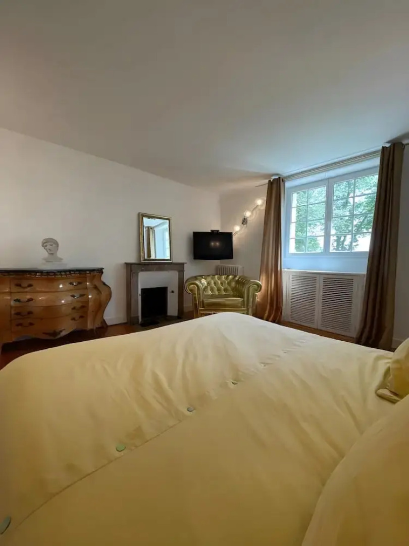 Estate in Saint-pavace Near Le Mans Circuit