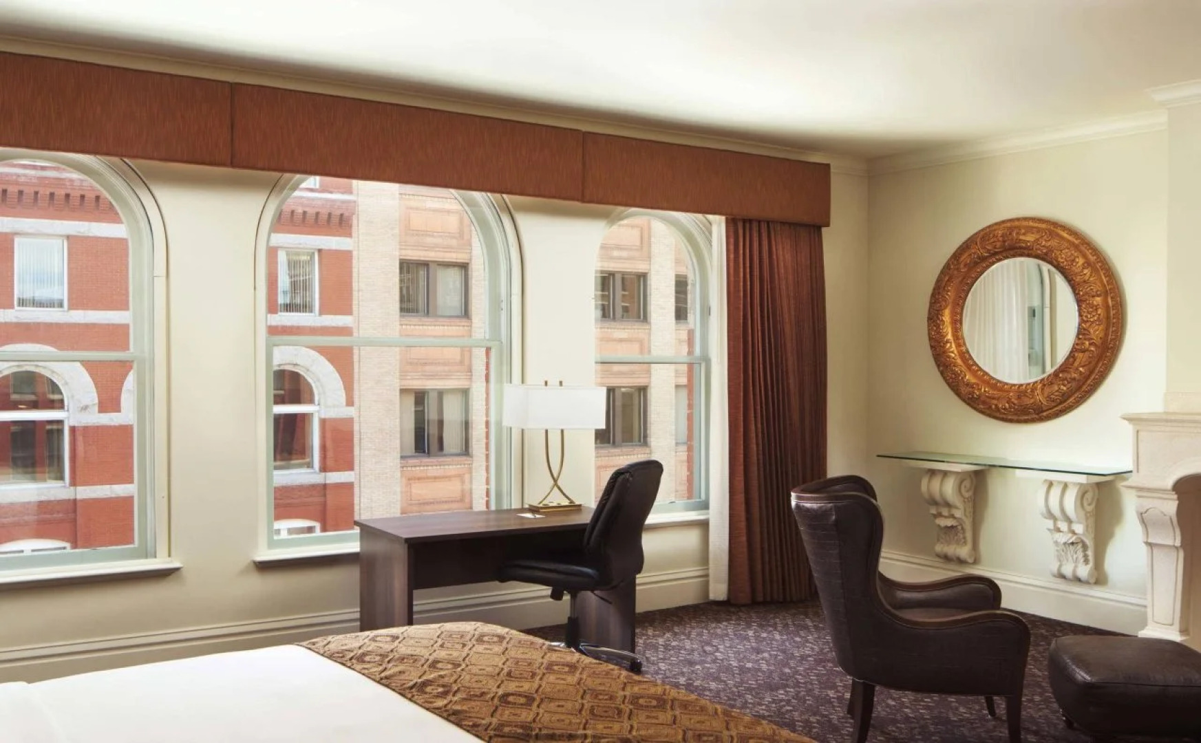 The Louie, A Davenport Hotel, Autograph Collection®