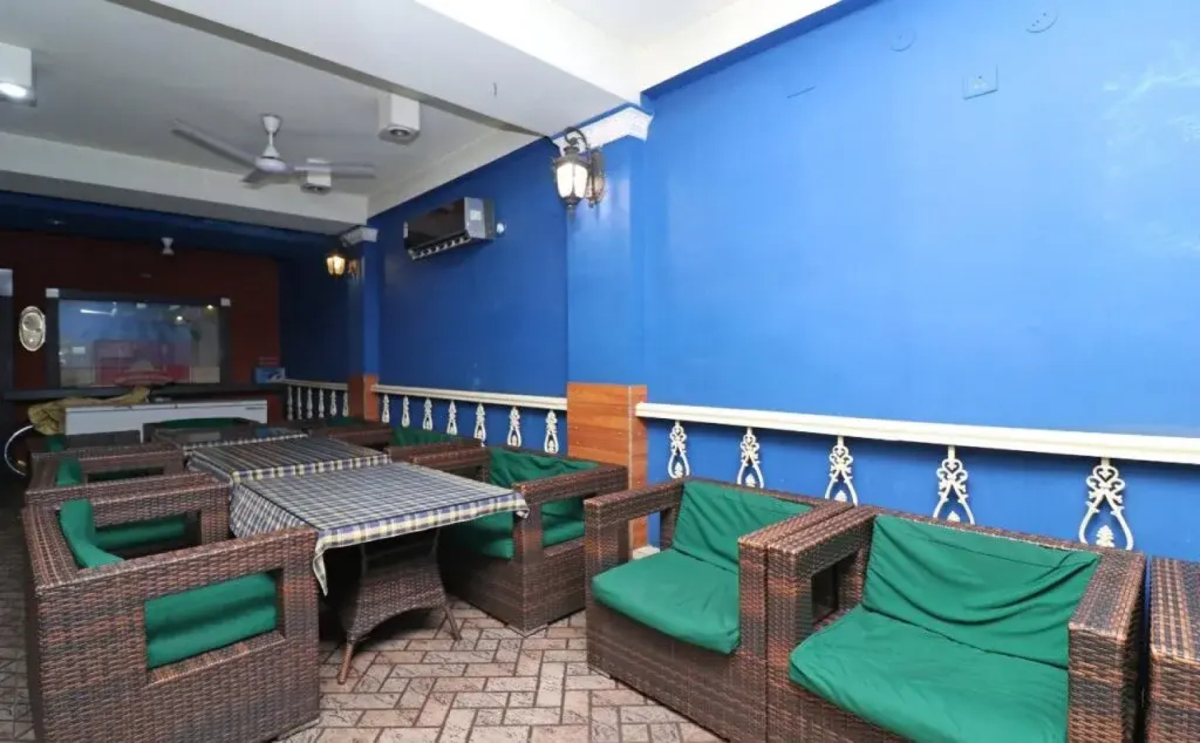 Hotel Kanisshk International