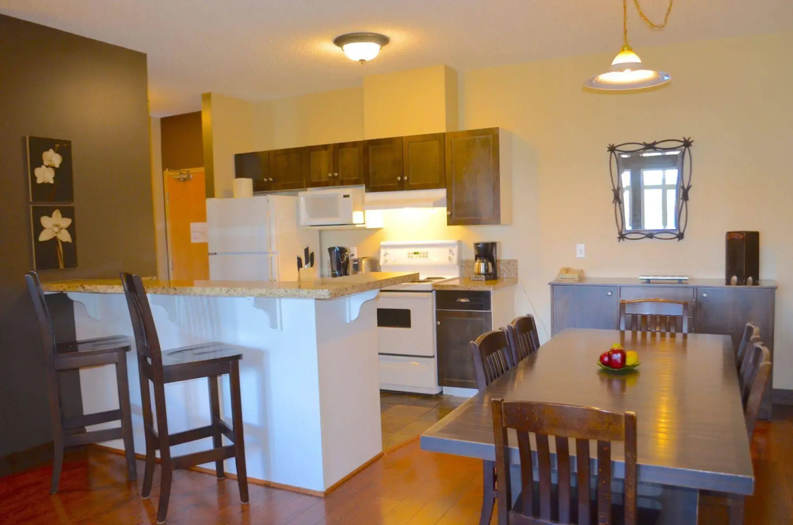 Sunset Resorts Canmore and Spa