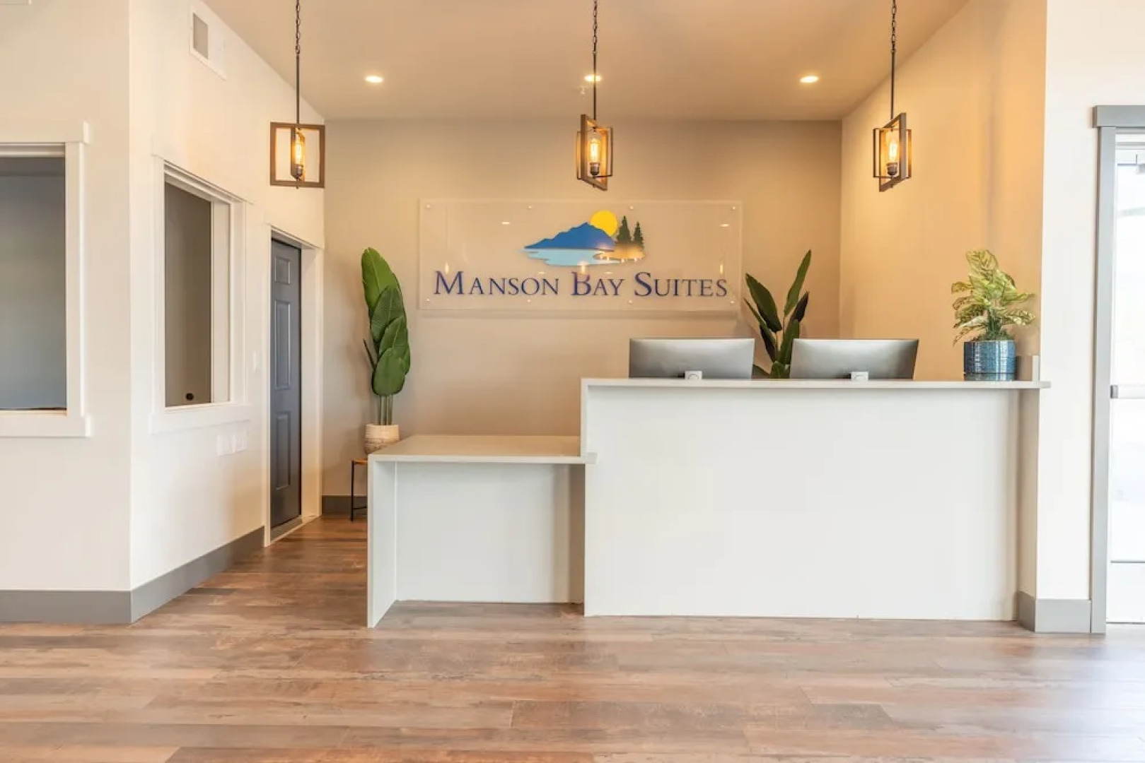 The Lodge Lake Chelan