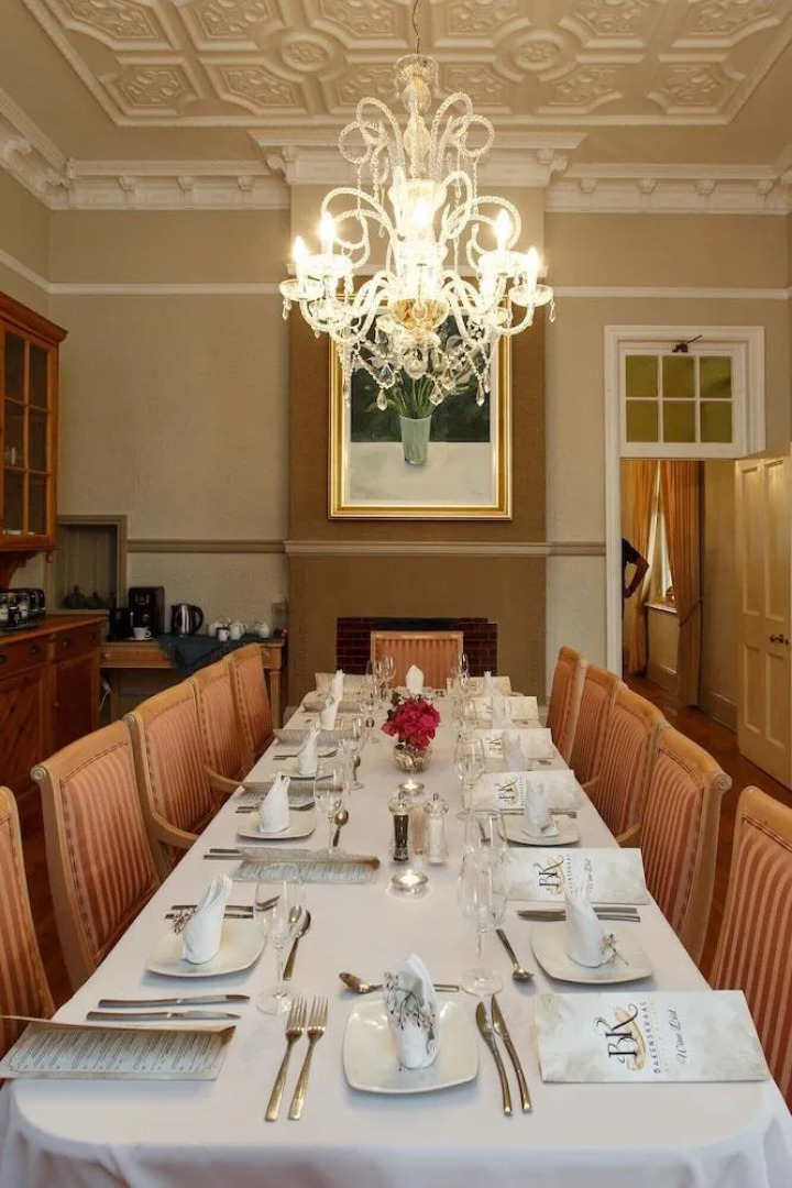 Bakenskraal Ostrich Palace