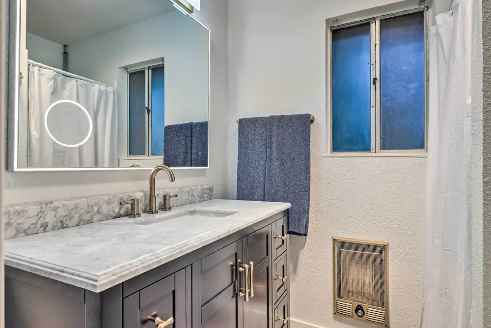 Idyllic Cabin w/ Fire Pit, 1 Mi to Mi-wuk Village!