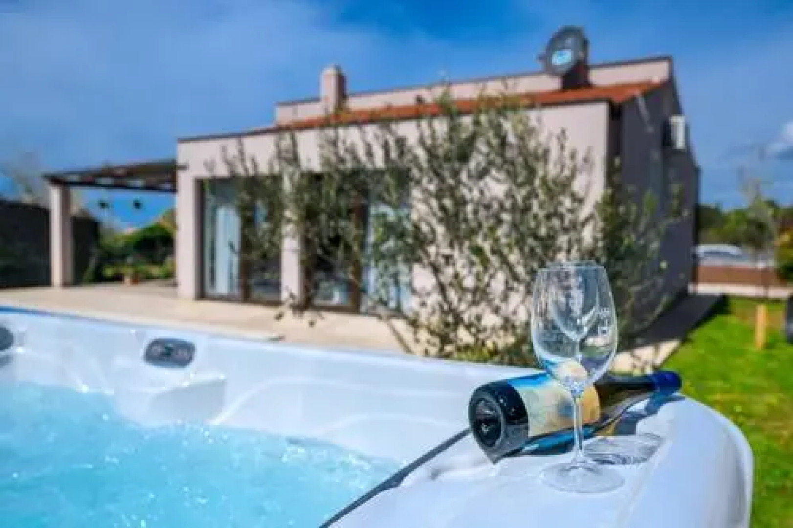 Bobo Family house with pool