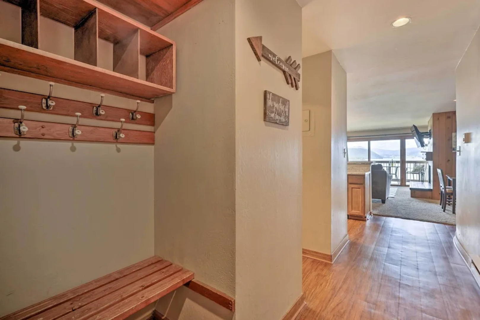 Lakefront Dillon Condo w/ Pool Access: Near Skiing